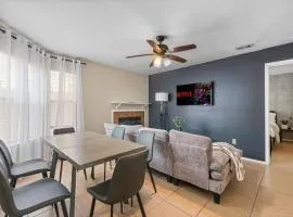 Up to 16 People - Lux Retreat