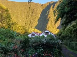 Lit simple en chambre partagée au Domaine de Baradoz
