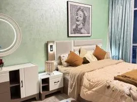 Luxury 2 Bedroom with Sea Views
