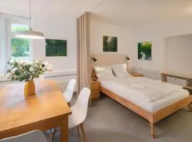 3 Schlafzimmer - Grüne Oase im Hinterhaus - 1-9 Personen - SmartTV - WLAN - Waschmaschine - Trockner