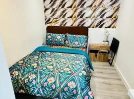 Enjoy the comfort at self-contained studio with free Parking - near Luton airport