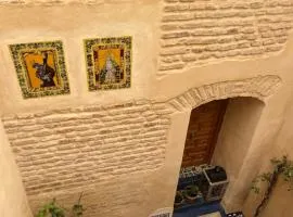 APARTAMENTOS EN ALAMEDA DE HERCULES SEVILLa