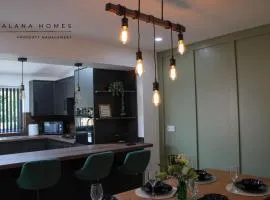 Your 3BR - Home away from Home