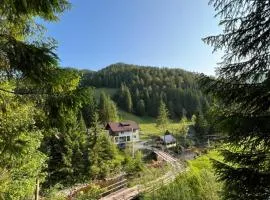 Apuseni Escape