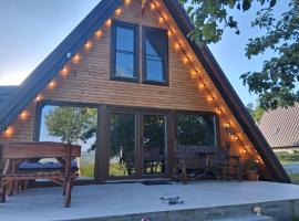 Cabana Edera, caba&ntilde;a o casa de campo en Mătişeşti