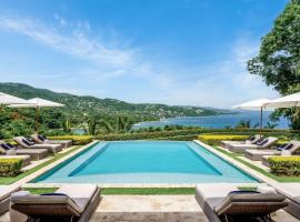 Round Hill Hotel & Villas, išskirtinio dizaino viešbutis Montego Bėjuje