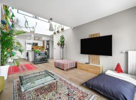Le Nina - Duplex - Terrasse - 3 BDR - Proche Paris, ξενοδοχείο στο Bois-Colombes