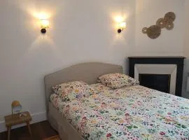 Appartement Refait a neuf avec accès au jardin , local vélo