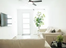 Modern 2BR Apt in San Juan City, Concert Stays