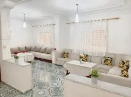 Espacioso y Equipado, Apartamento familiar