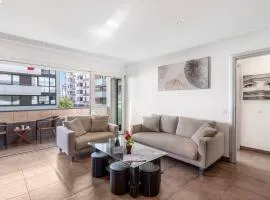 Art Apartment - Happy Rentals