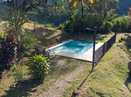 Jaragual EcoHostel, guest house in La Vega