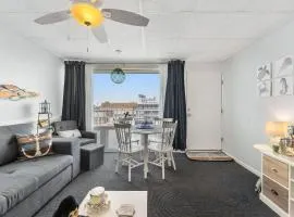 6701 Atlantic Ave, Unit 301