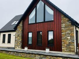 Switha - Luxury home in Stromness, Orkney with outstanding views and hot tub, hotel with hot tubs in Orkney