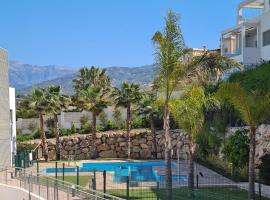 Piso Baviera Golf 3 dormitorios, hotel in Caleta De Velez