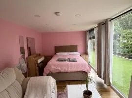 Private Garden guest house
