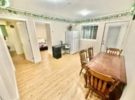 Lumen Hollow, Entire Private Guest Suite, 2 parking spaces