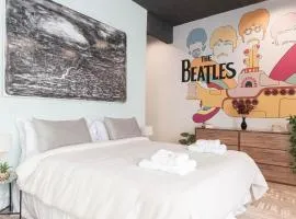 Fliphaus ChicHaus 9 Lux Units 36 pax Daily Housekeeping!