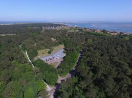 Hotel DoniaState, hotel in Oost-Vlieland