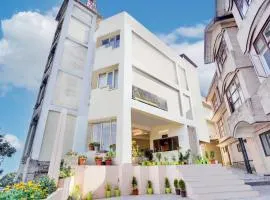 The Ashoka Inn 300mts walkable from Mall Road