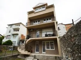 Villa Tajra Nur