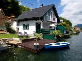 Smileys Seehäuschen, villa in Seeboden