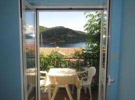 Apartments Dabelić, ubytování v soukromí v destinaci Polače