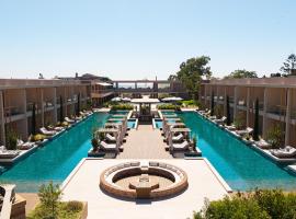 Royal Pearl Island Chios Hotel and Spa, hotel v destinaci Chios
