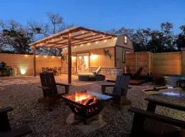 Impressive Intimate Tiny Cabin with Lofted Interior and Outdoor Shower in Texas