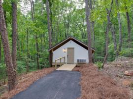Incredible Tented Cabin Nestled Amidst Trees in Scottsboro, Alabama, οργανωμένο κάμπινγκ σε Grant