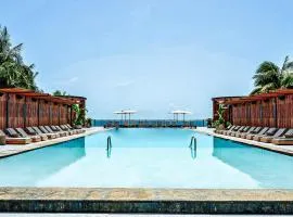 The Diplomat Beach Resort Hollywood, Curio Collection by Hilton