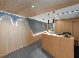 Residence Rta La Rosa delle Dolomiti, hotel en Carisolo