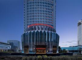 Hilton Garden Inn Urumqi Railway Station, hotel con estacionamiento en &Uuml;r&uuml;mqi