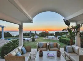 Luxurious 6 Bedroom Villa in Ibiza City, 1079