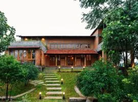 SaffronStays Trisara by the Lake