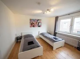Monteurwohnung-fuer-6-Pers-mit-WLAN-Kueche-TV-Bad-Oldesloe-Naehe-Hamburg-Naehe-Luebeck-BEKE0702