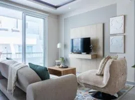 Beach Daze 1-BR Apt By Finikoudes Beach