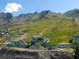 Maia 3C a Pie de Pistas con garaje incluido, Unterkunft zur Selbstverpflegung in Pas de la Casa