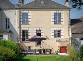 Maison L'Escale, proche des bords de Loire, 6 chambres avec sdb privée, jardin & terrasse