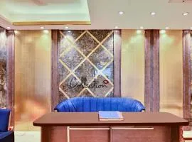 Super Hotel O Vrindavan
