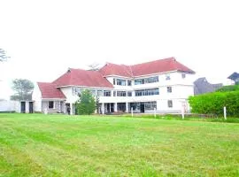 Esiram Hotel
