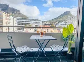 Feeling Again at St Martini Gardens