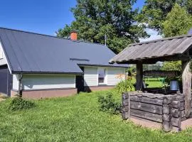 Cozy, private country home with a garden and sauna