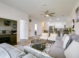 Lehigh Acres Family Getaway with Lanai and Golf Nearby