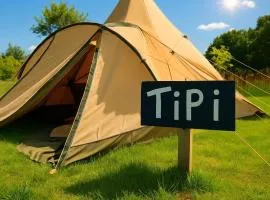 Cozy Wigwam with Heating & tv
