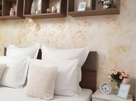 Ra Apartment, hotel em Oradea