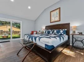Walnut House - Close to Downtown Fire Pit