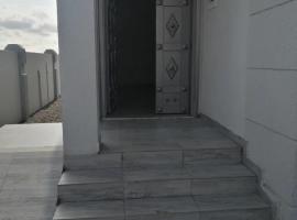 فيلا في صحم, hotel in Murtafa‘āt Şaḩam