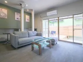 Private House near Kamakura - 10 Min Walk to Beach - Free Parking & Fast WiFi