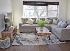 Entire New Built - Spacious 3-bedroom Suite.